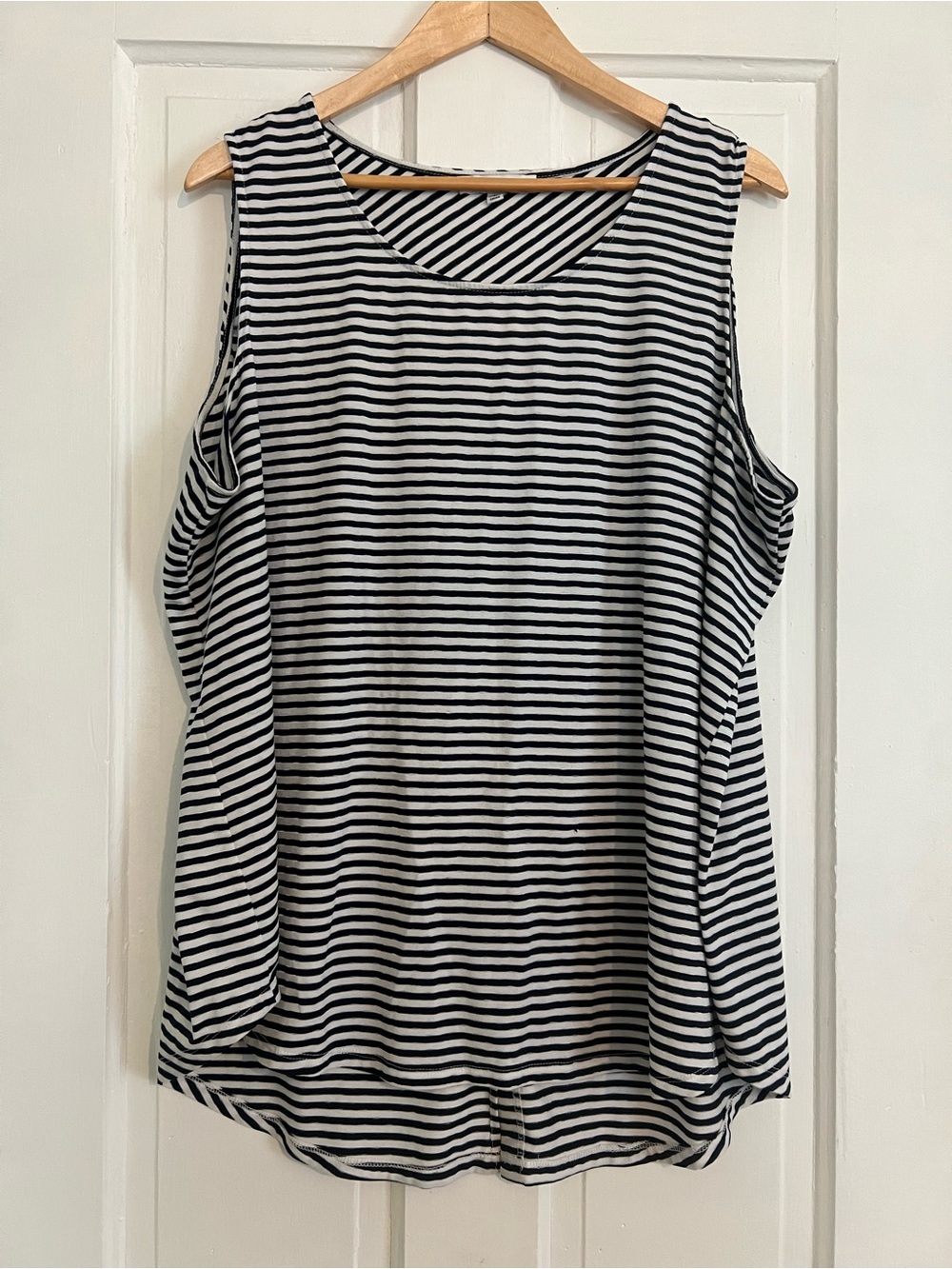 Rose & Olive Women’s 3XL Navy Striped Tank Top Blouse Shirt